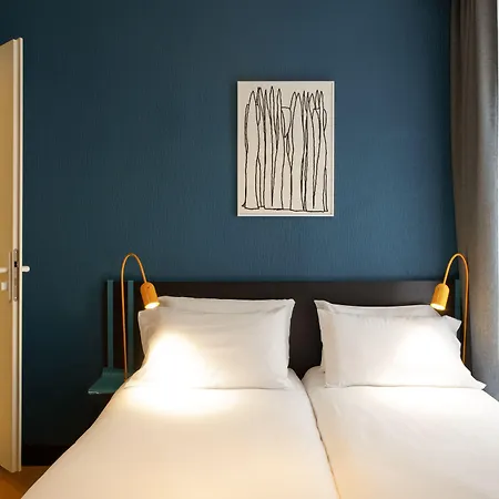 Daval Hotel 2*