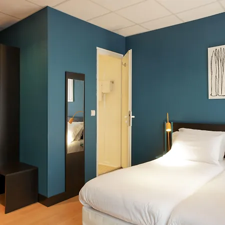 Daval Hotel 2*