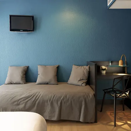 Daval Hotel