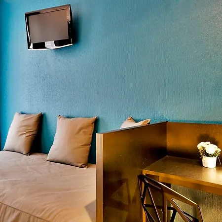 Daval Hotel