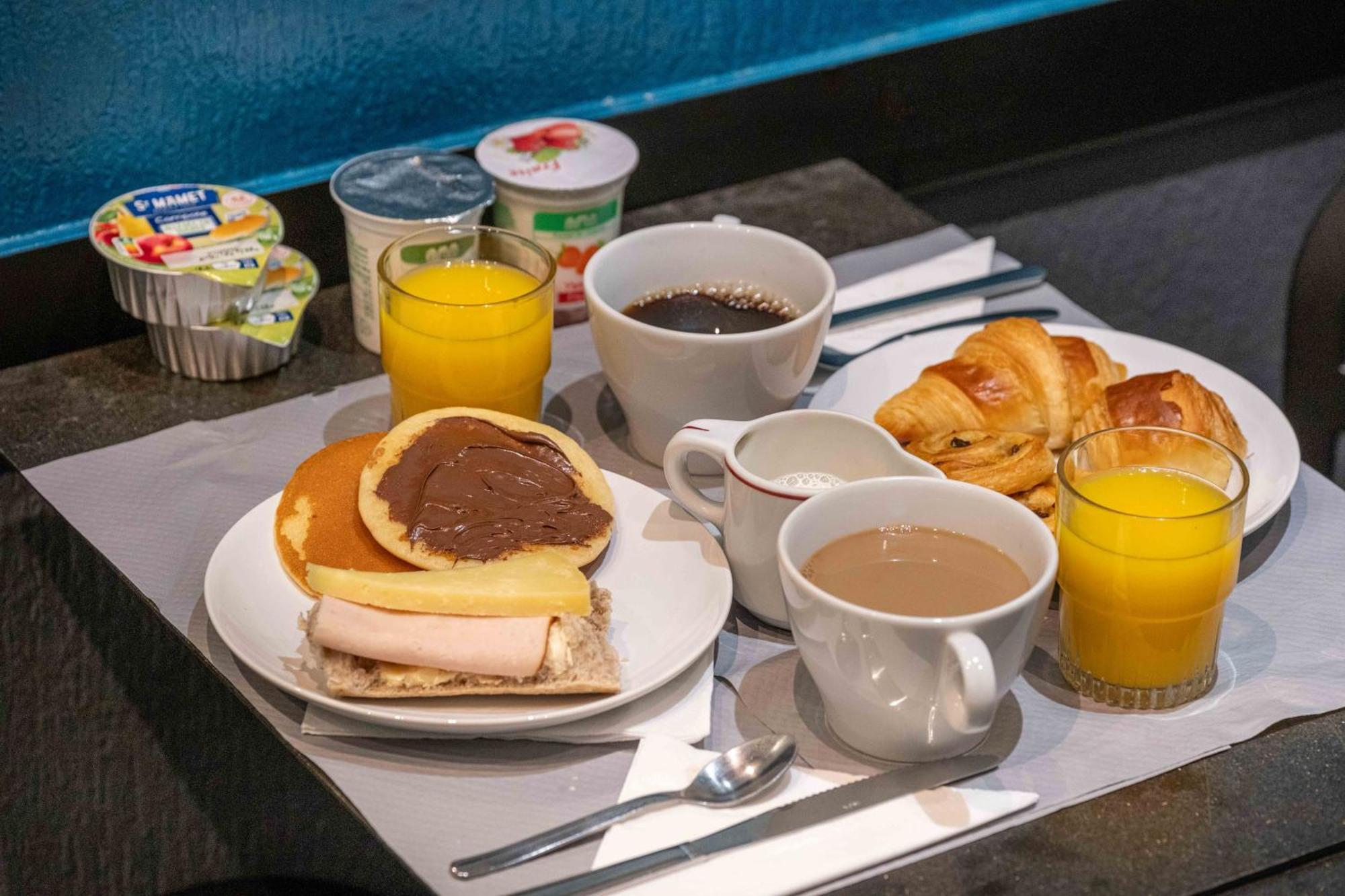 Hotel Daval Parigi