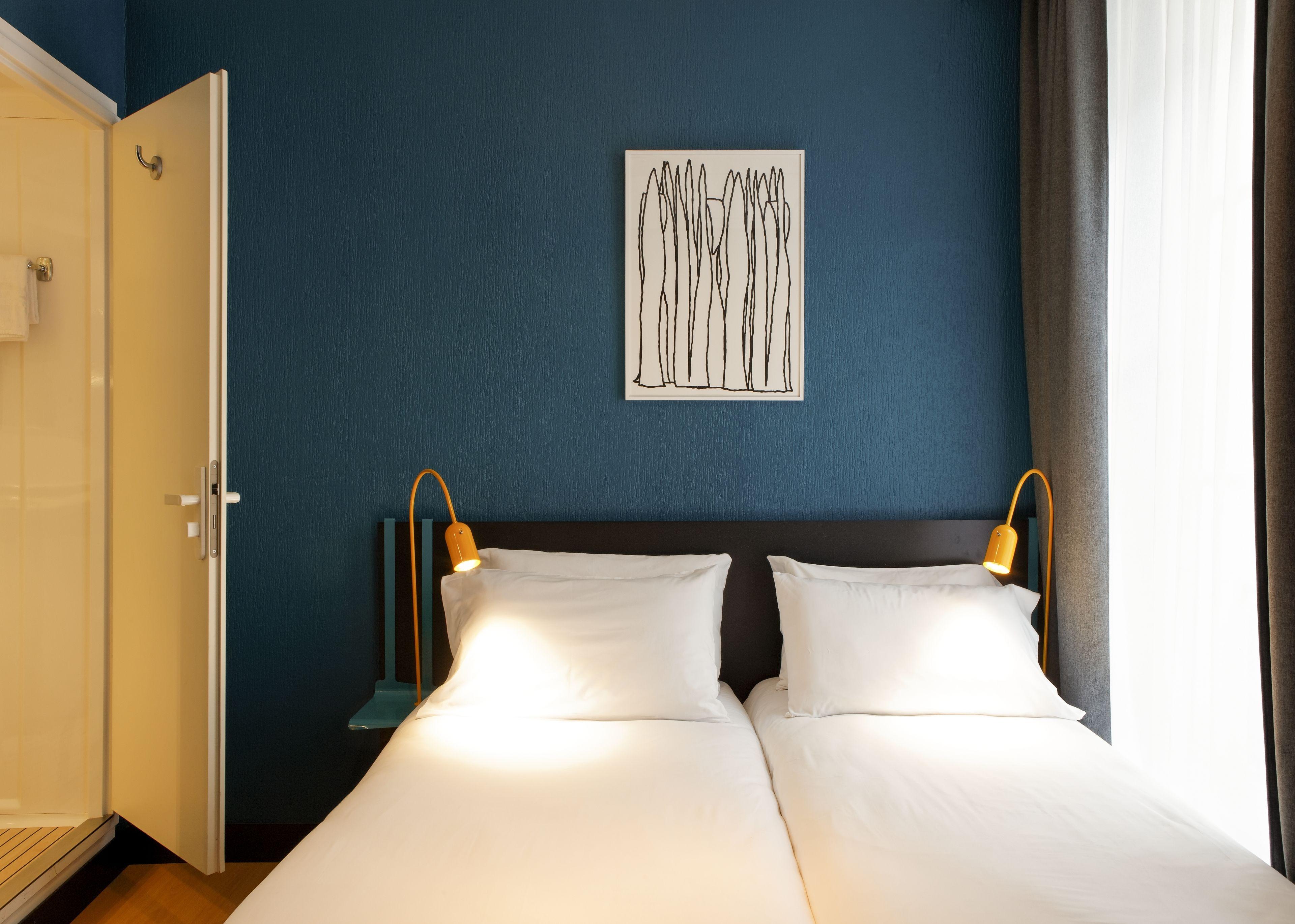 Daval Hotel 2*
