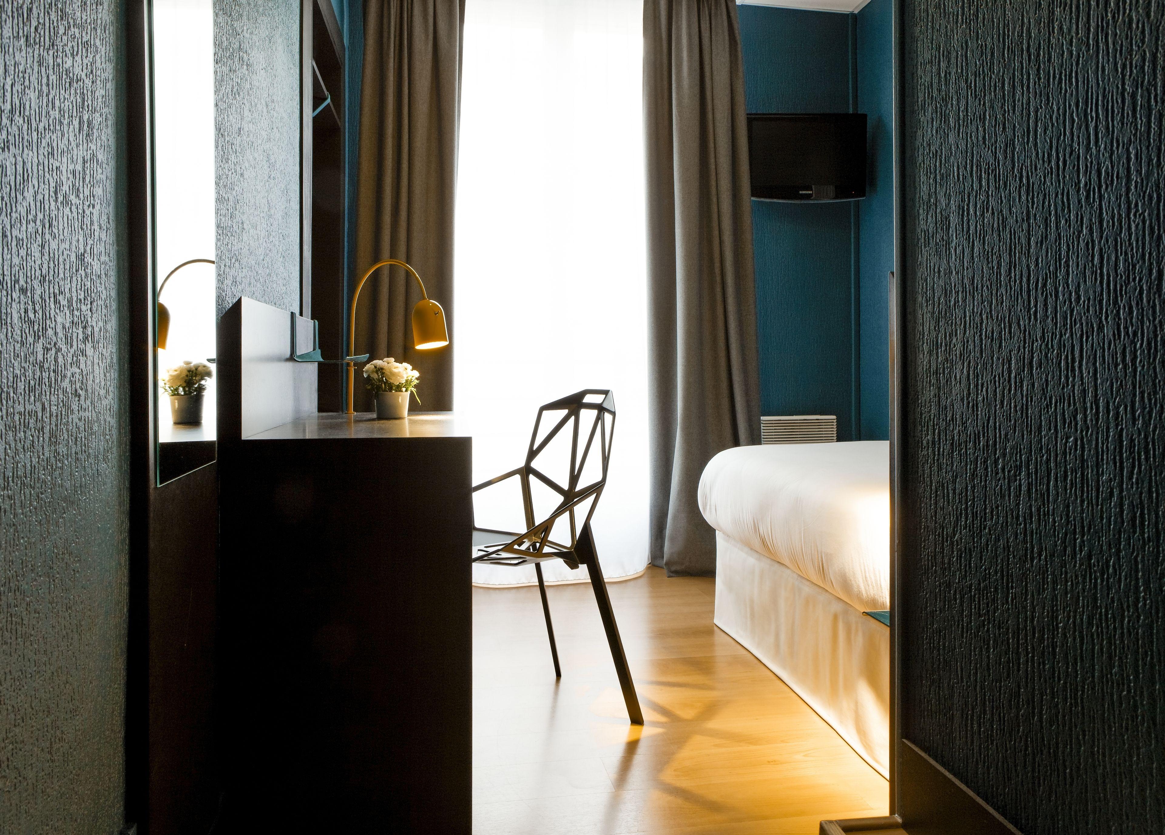 Daval Hotel 2*