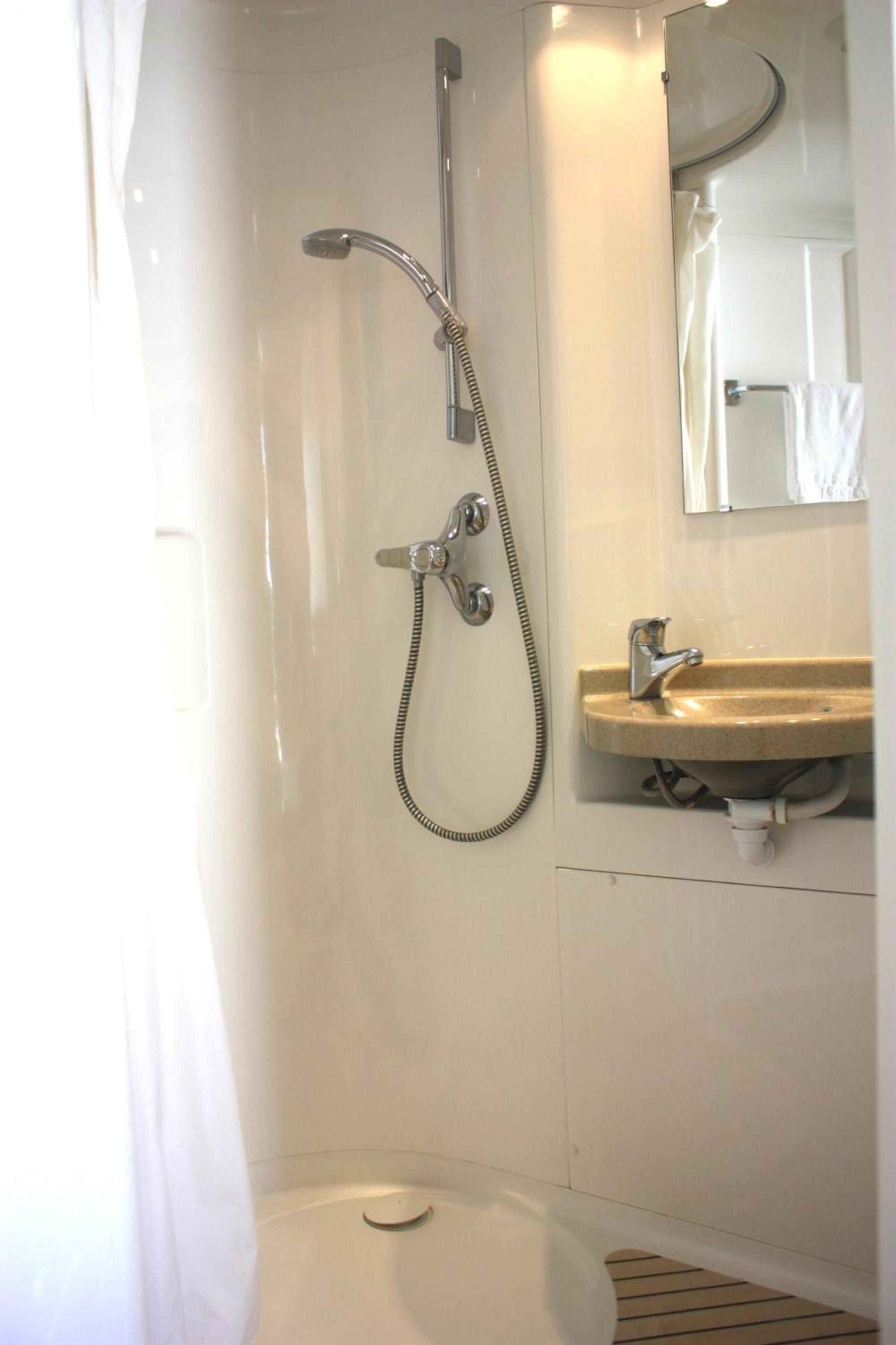 Hotel Daval 2*
